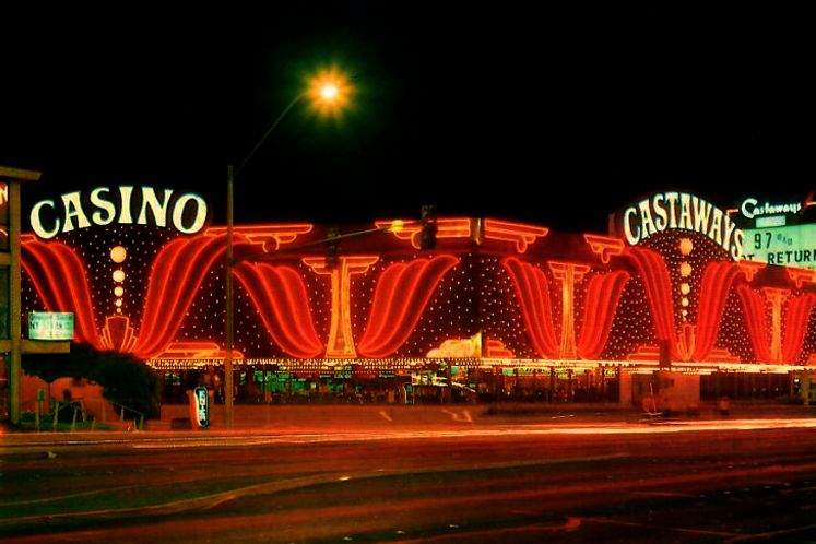 Castaways Hotel Casino