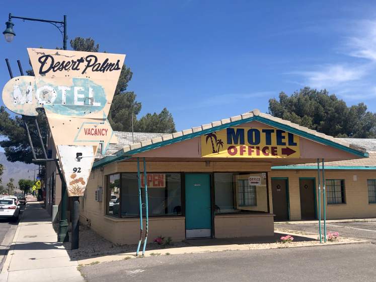 Desert Palms Motel