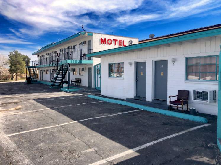 Motel 8
