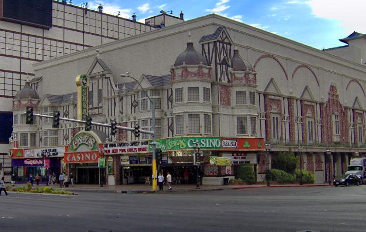 O'Sheas Casino Las Vegas